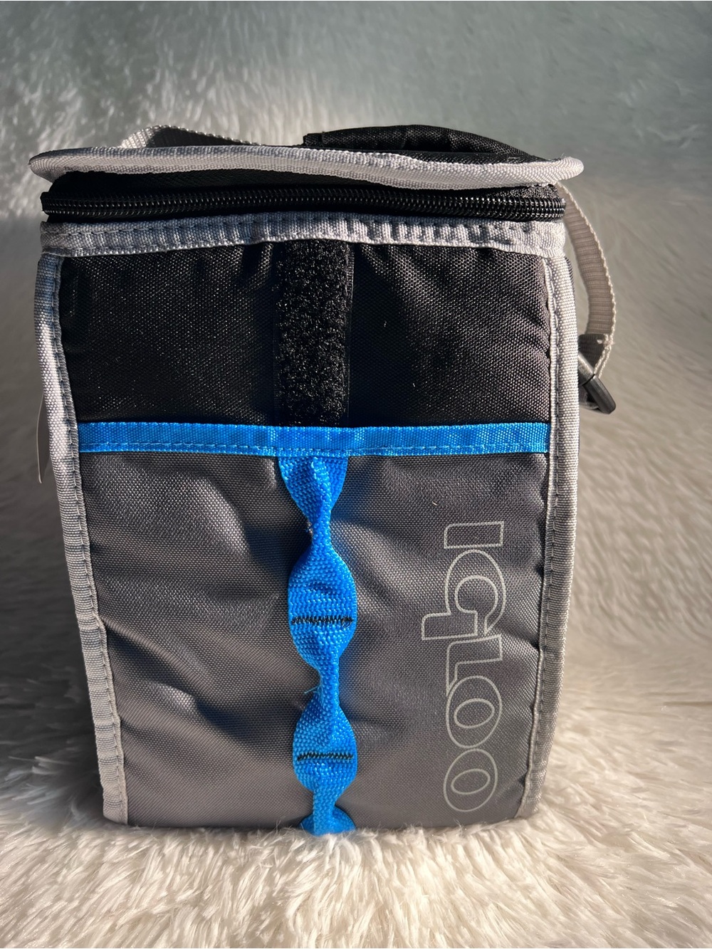 Igloo Gray and Blue Insulated Cooler Bag